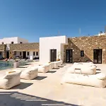 Cavo Hotel