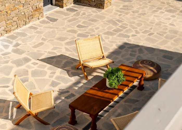 Cavo 5* بوسي لِفاذي