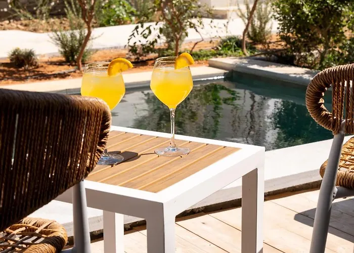 Cavo فندق بوسي لِفاذي