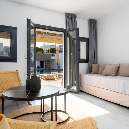 Cavo מלון פיסו ליבאדי