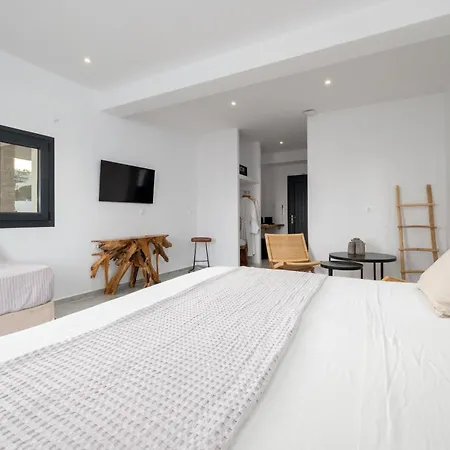 Cavo מלון פיסו ליבאדי