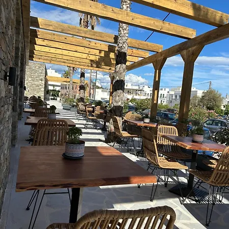 Cavo מלון פיסו ליבאדי